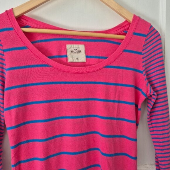 Hollister Y2K Scoop Neck Pink and Blue Striped Top Sz Xs - Picture 2 of 7